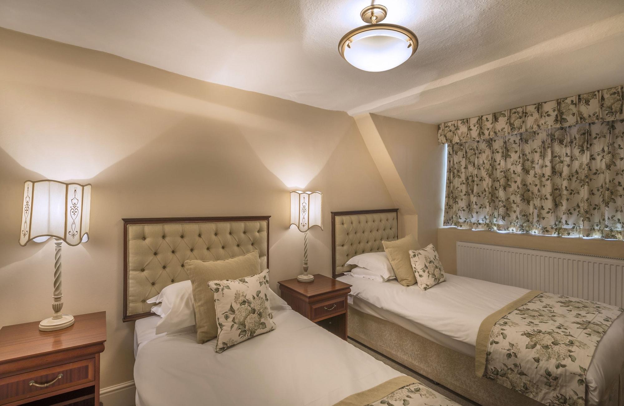 The Talbot Hotel, Oundle , Near Peterborough 外观 照片